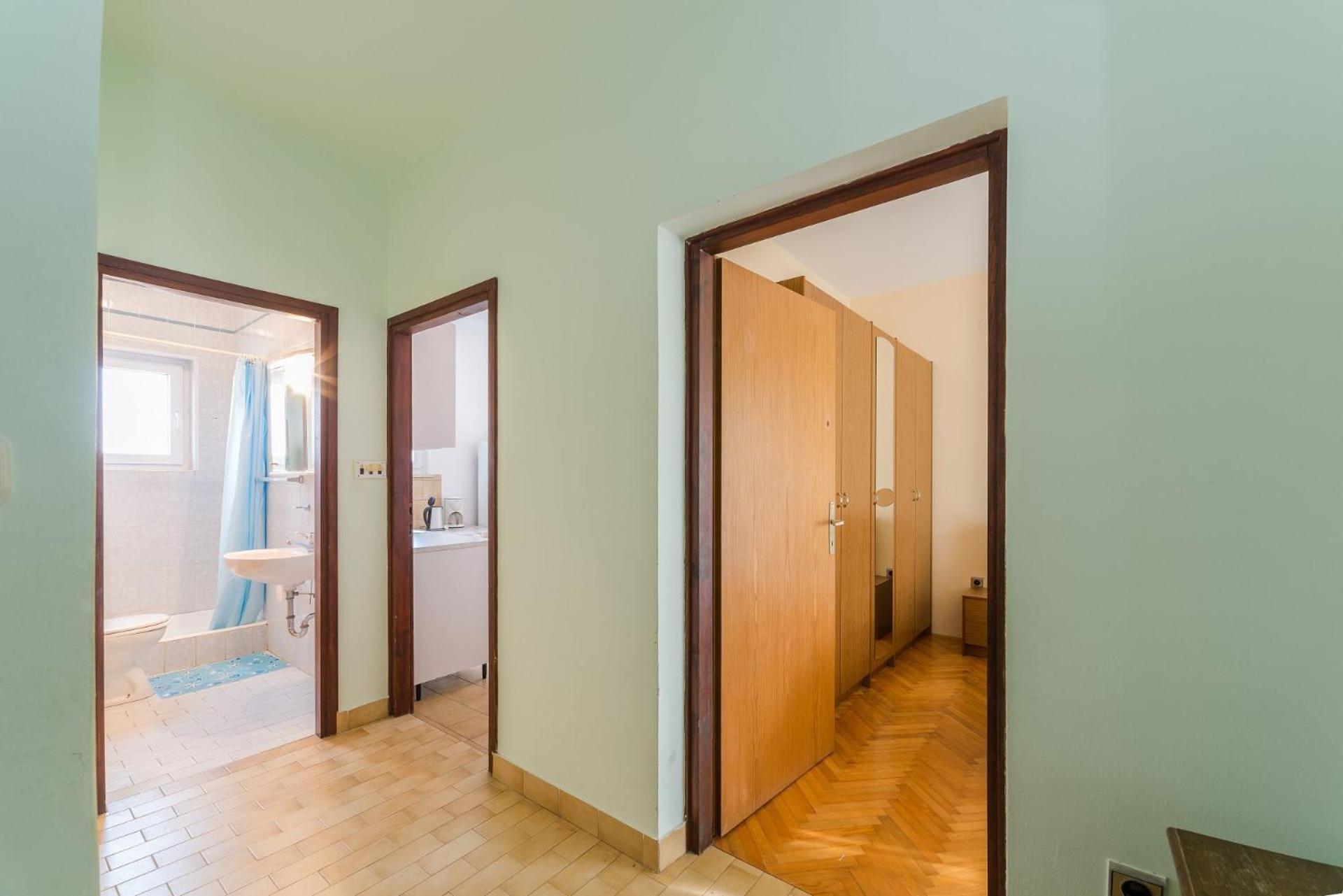 Apartments Ivica - With Parking นิน ภายนอก รูปภาพ
